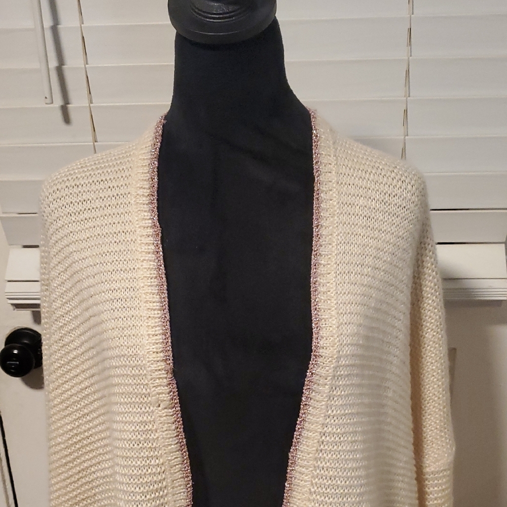 Chic Cream Open-Front Cardigan - Picture 3 of 10